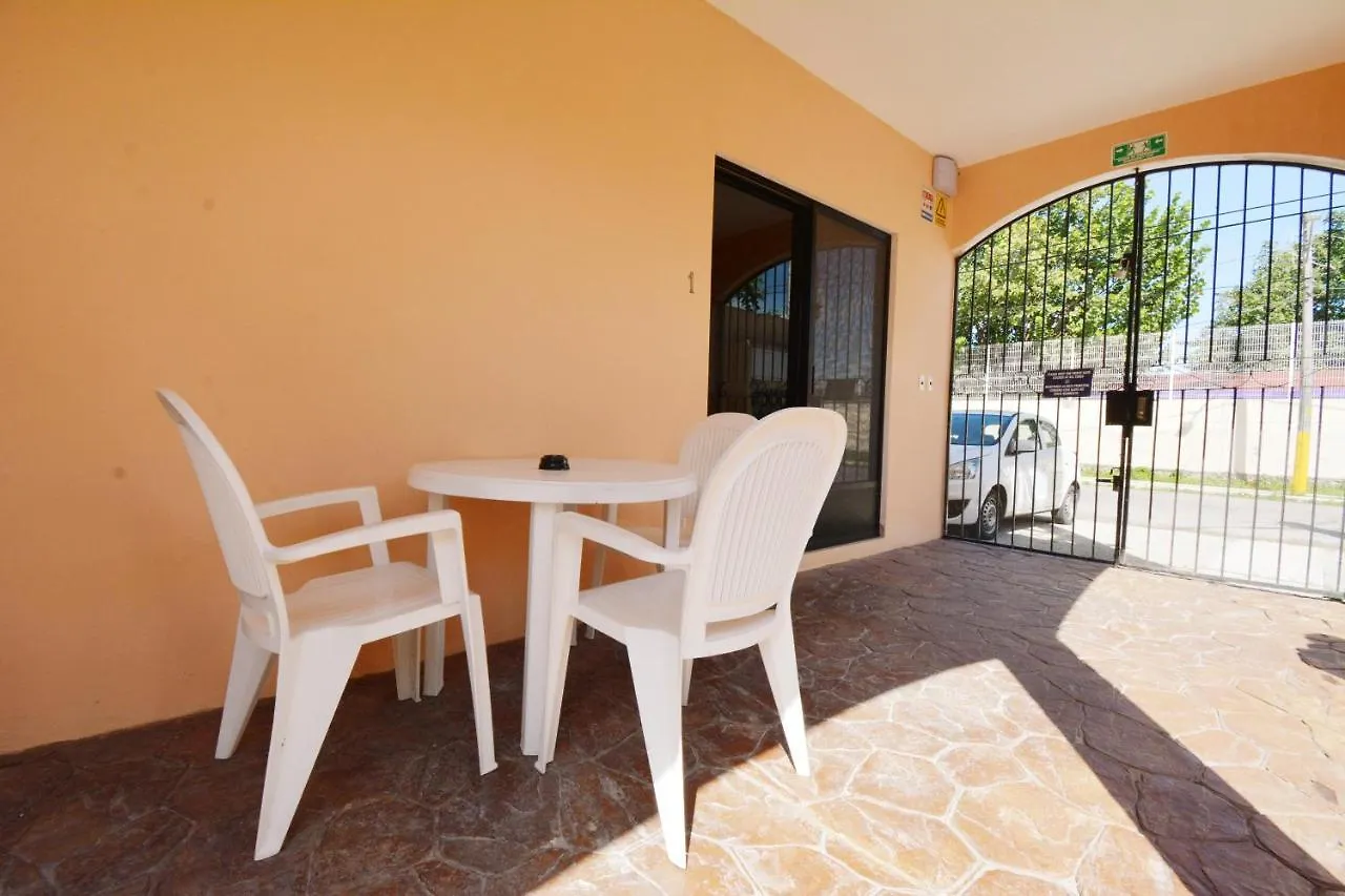 Апартаменты Coral Island Suites Косумель
