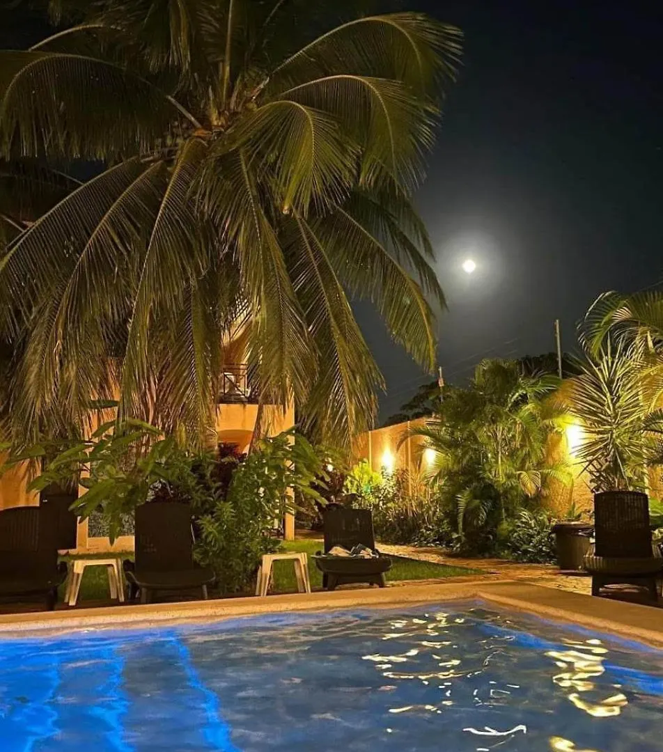 Coral Island Suites Косумель